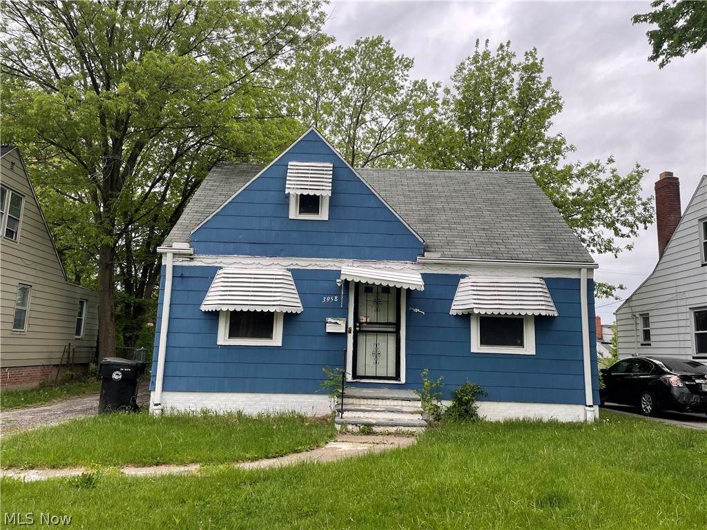 3958 Lee Heights Boulevard - Photo 1