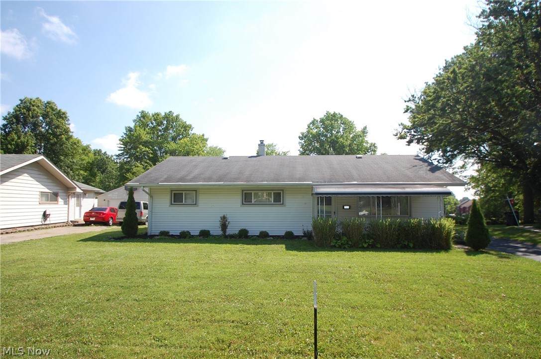 480 Westgate Boulevard - Photo 1