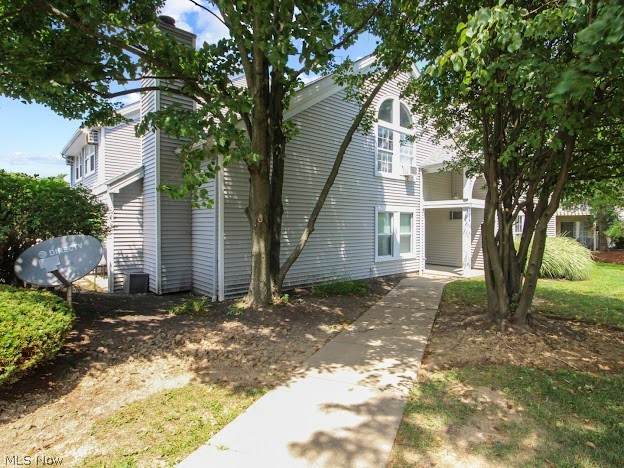 7488 Huntington Drive - Photo 1