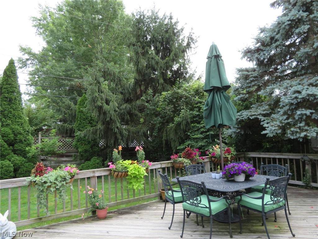 305 Hamilton Circle - Photo 1