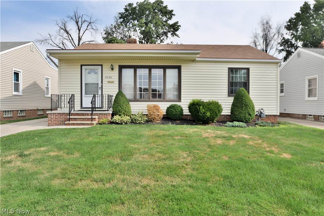 3320 Park Drive - Photo 1