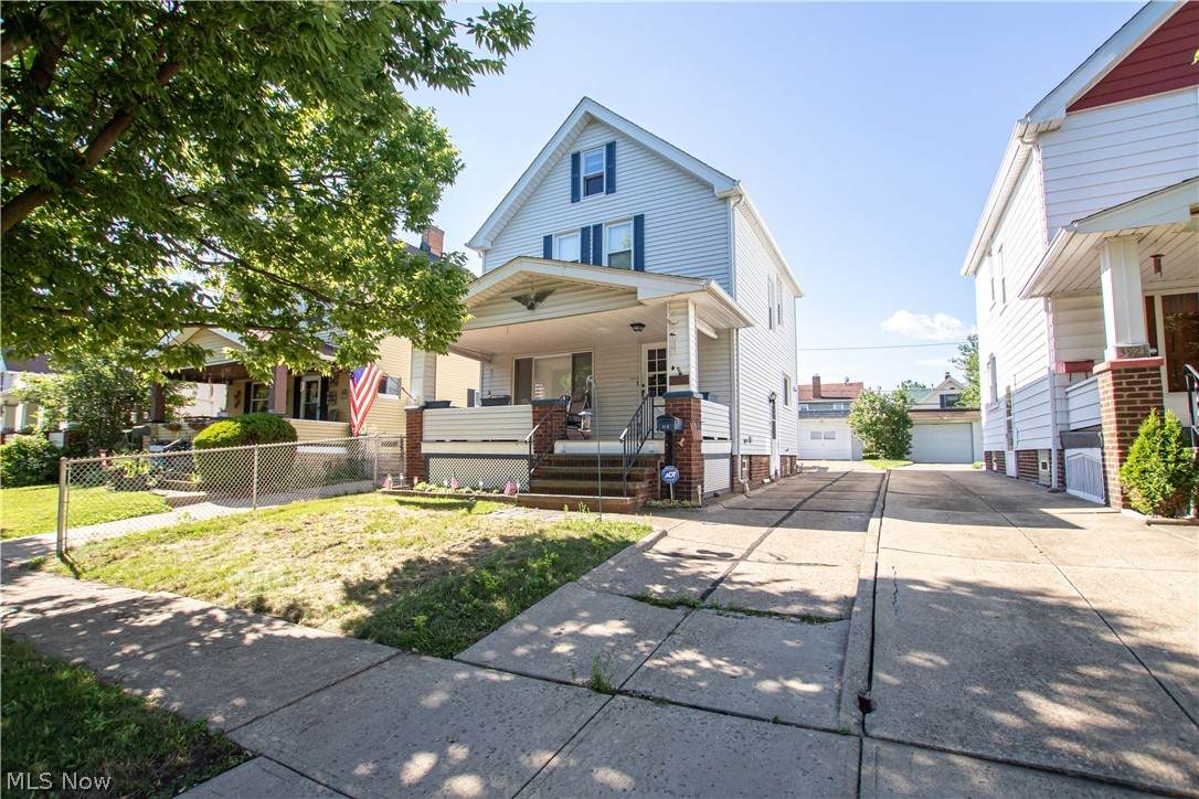 3919 Cypress Avenue - Photo 1