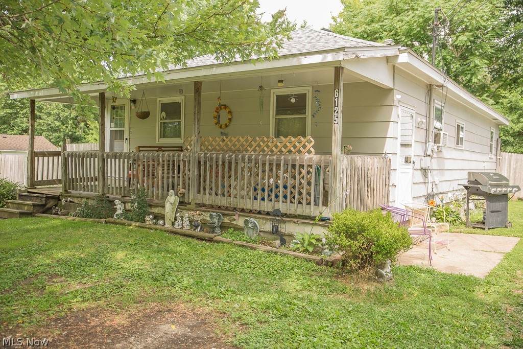6125 Antrim Road - Photo 1
