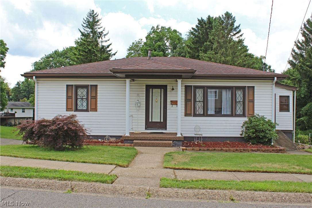 118 Denese Drive - Photo 1