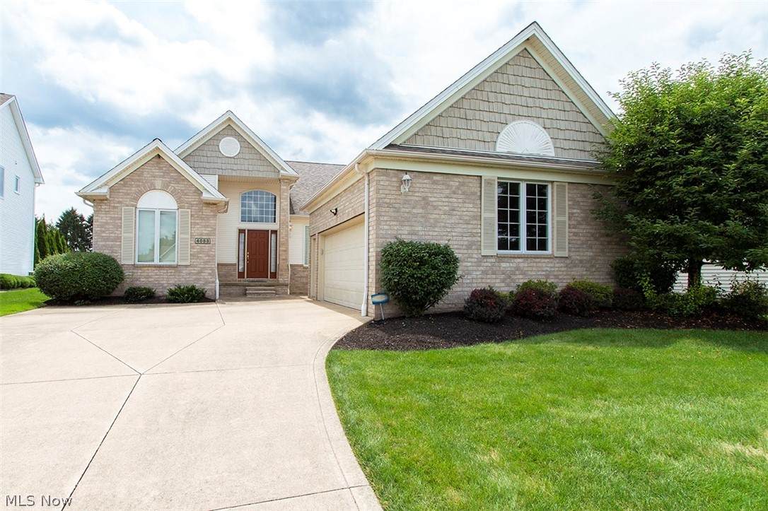 4088 Hedgewood - Photo 1