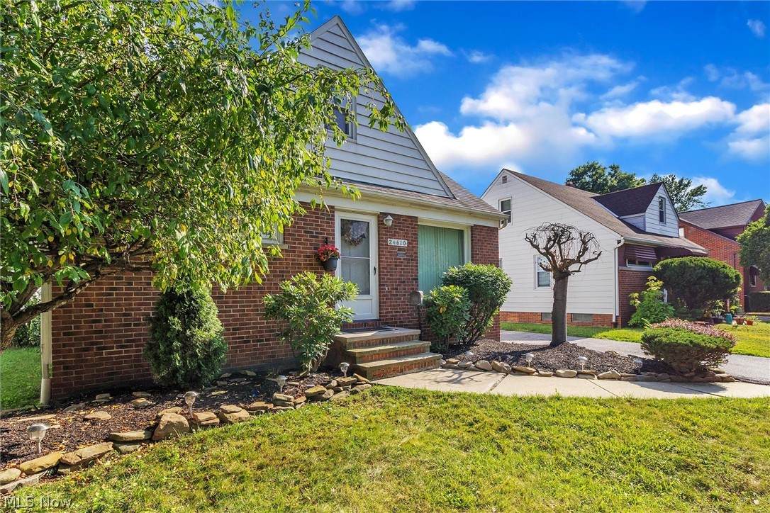 24620 Puritan Road - Photo 1