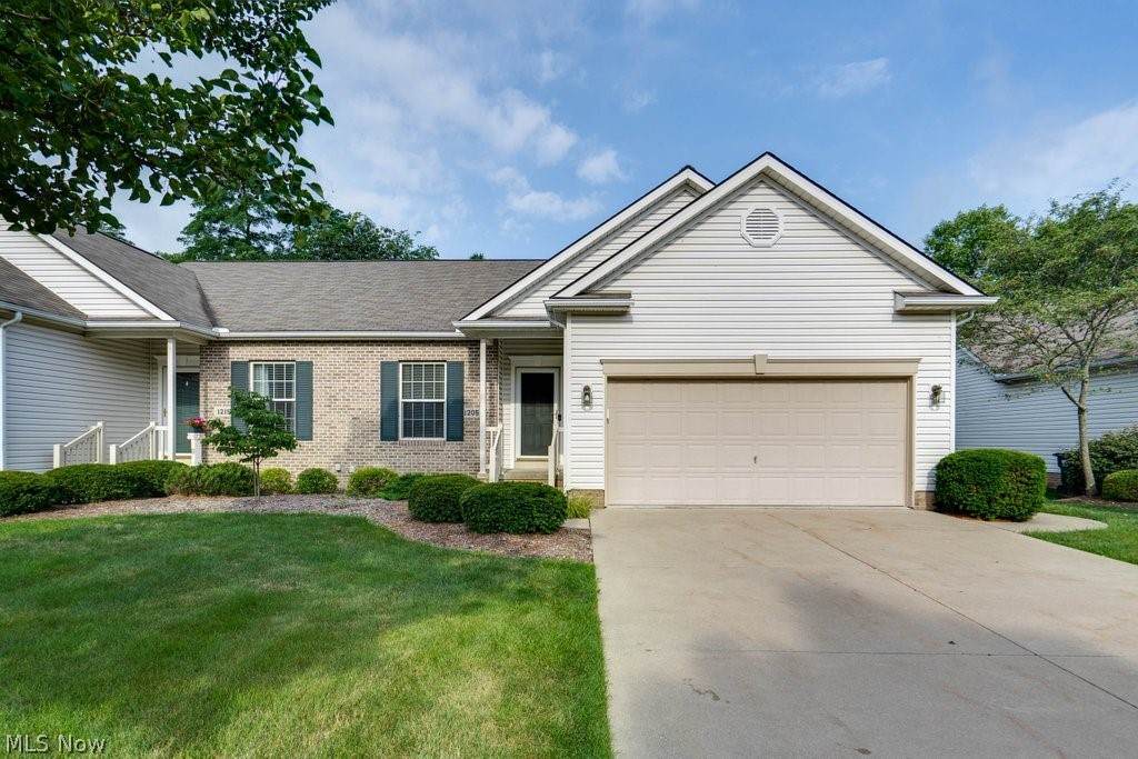 1205 Spring Ridge Circle - Photo 1