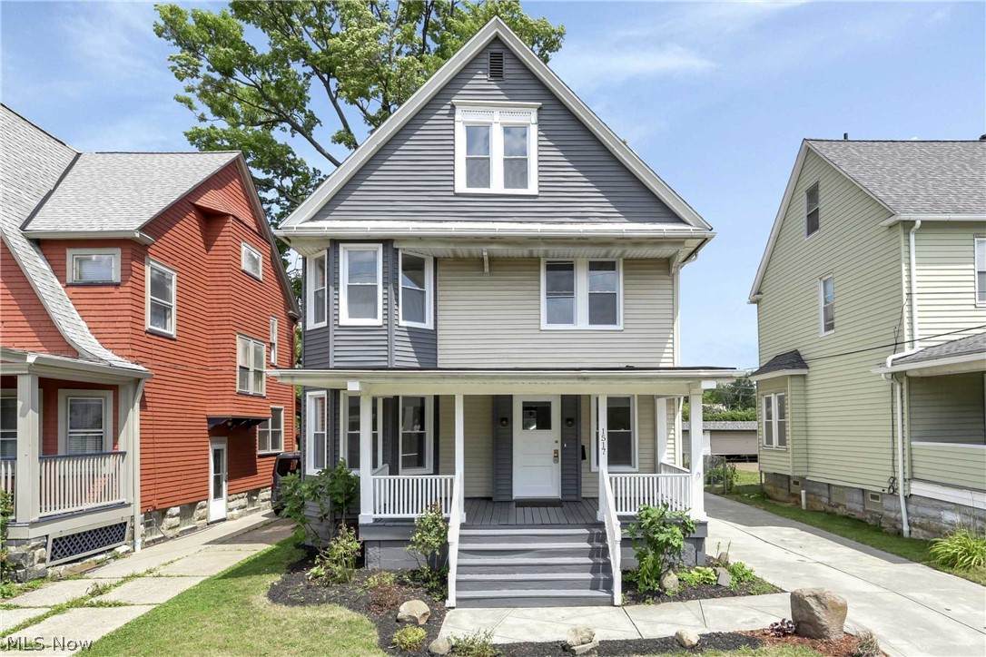 1517 Robinwood Avenue - Photo 1