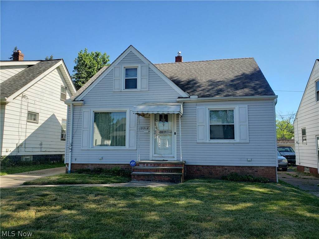 19302 Raymond Street - Photo 1