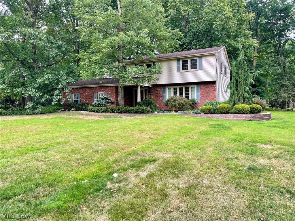 8584 Hunters Trail - Photo 1