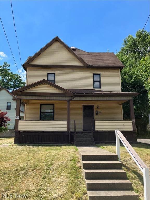1520 Elm Street - Photo 1