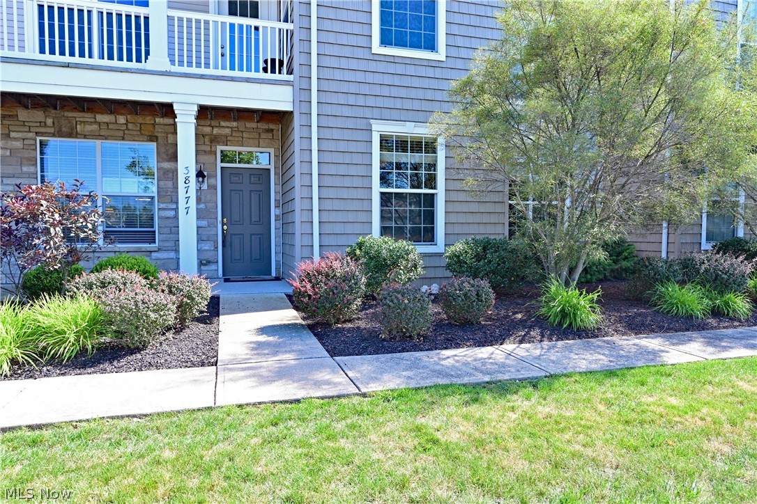 38777 Renwood Avenue - Photo 1