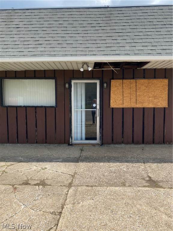 17001 Broadway Avenue - Photo 1