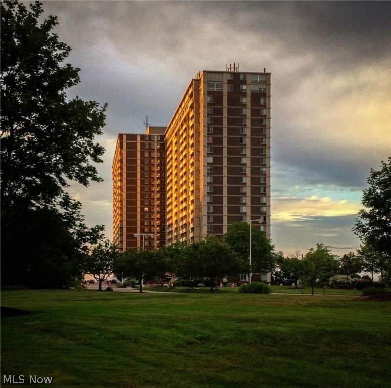 12900 Lake Avenue - Photo 1