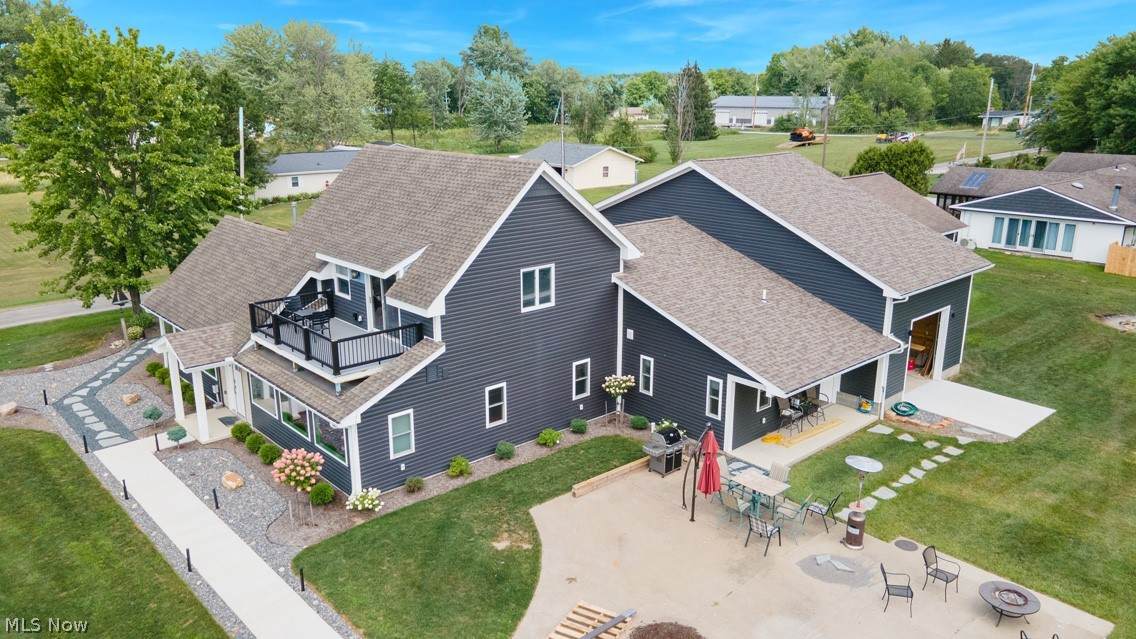 588 Eddy Lane - Photo 1