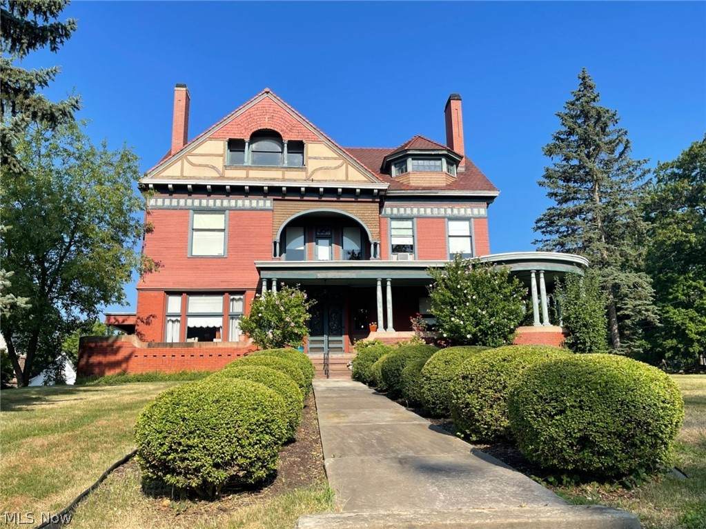 1435 Market Avenue - Photo 1