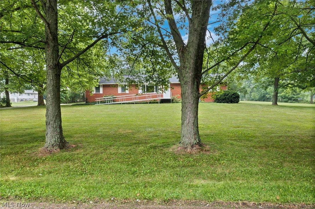 1169 Deerfield Avenue - Photo 1