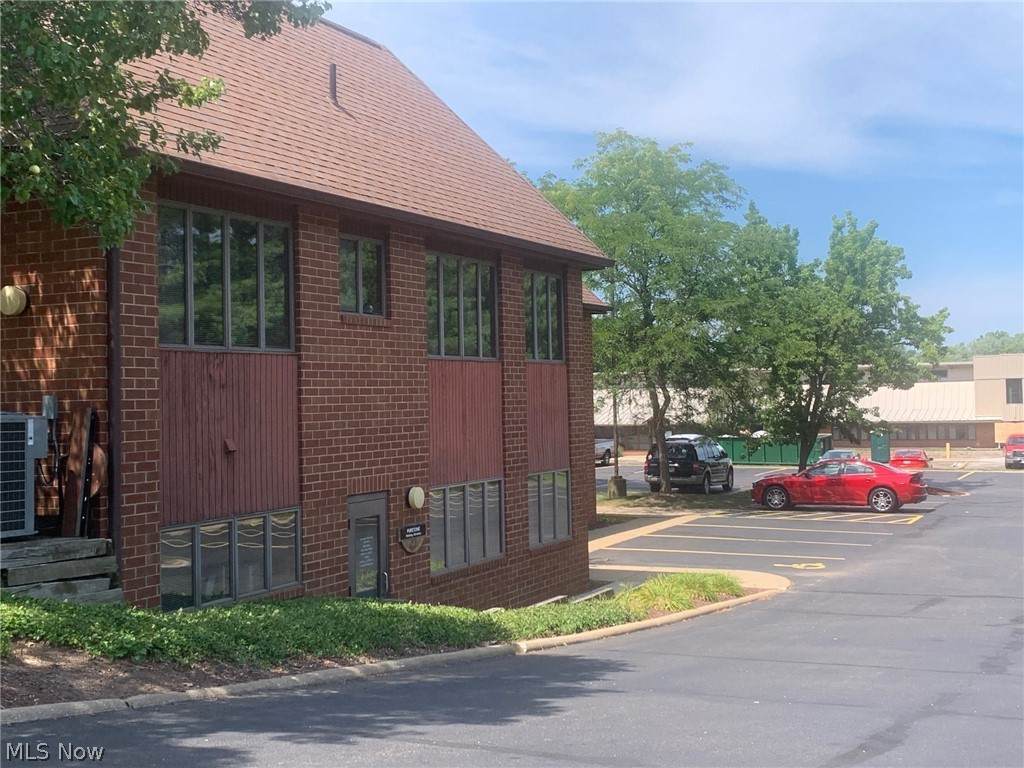 2400 Wales Avenue - Photo 1
