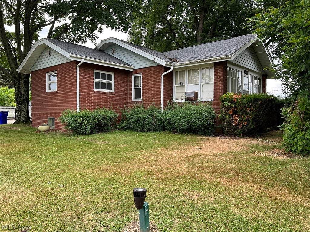 954 Cherry Street - Photo 1