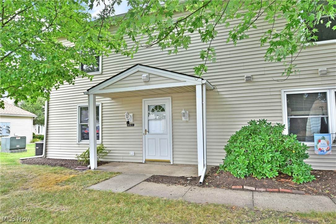 3112 Ivy Hill Circle - Photo 1