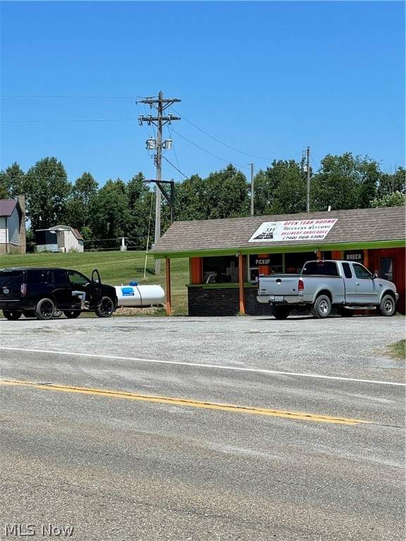 72311 Uniontown Flushing Road - Photo 1