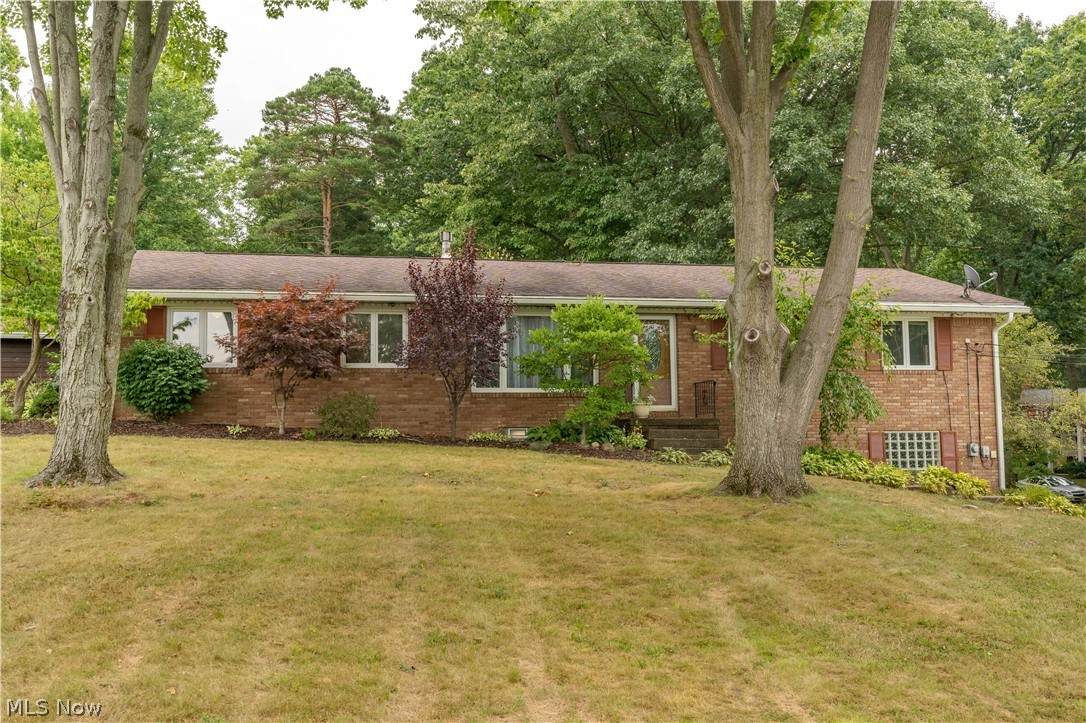 714 Pine Hills Drive - Photo 1