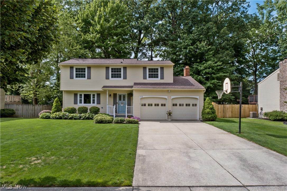 215 Oakhurst Drive - Photo 1