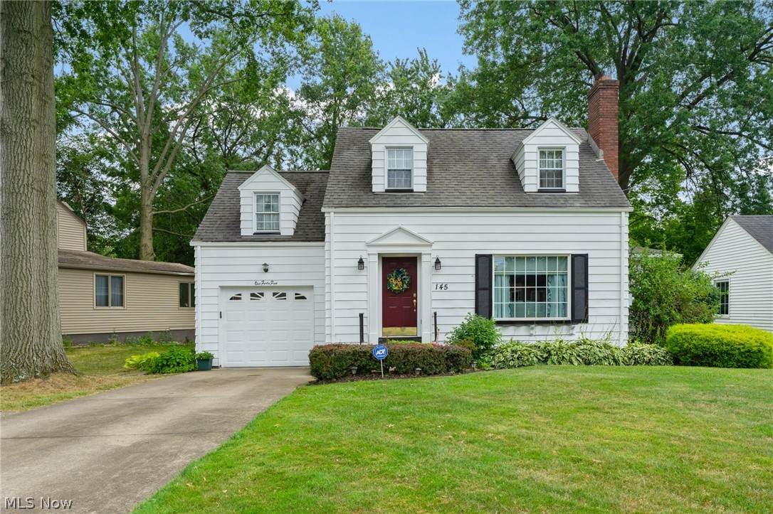 145 Oakley Avenue - Photo 1