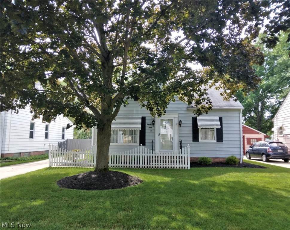 1166 Sunset Road - Photo 1