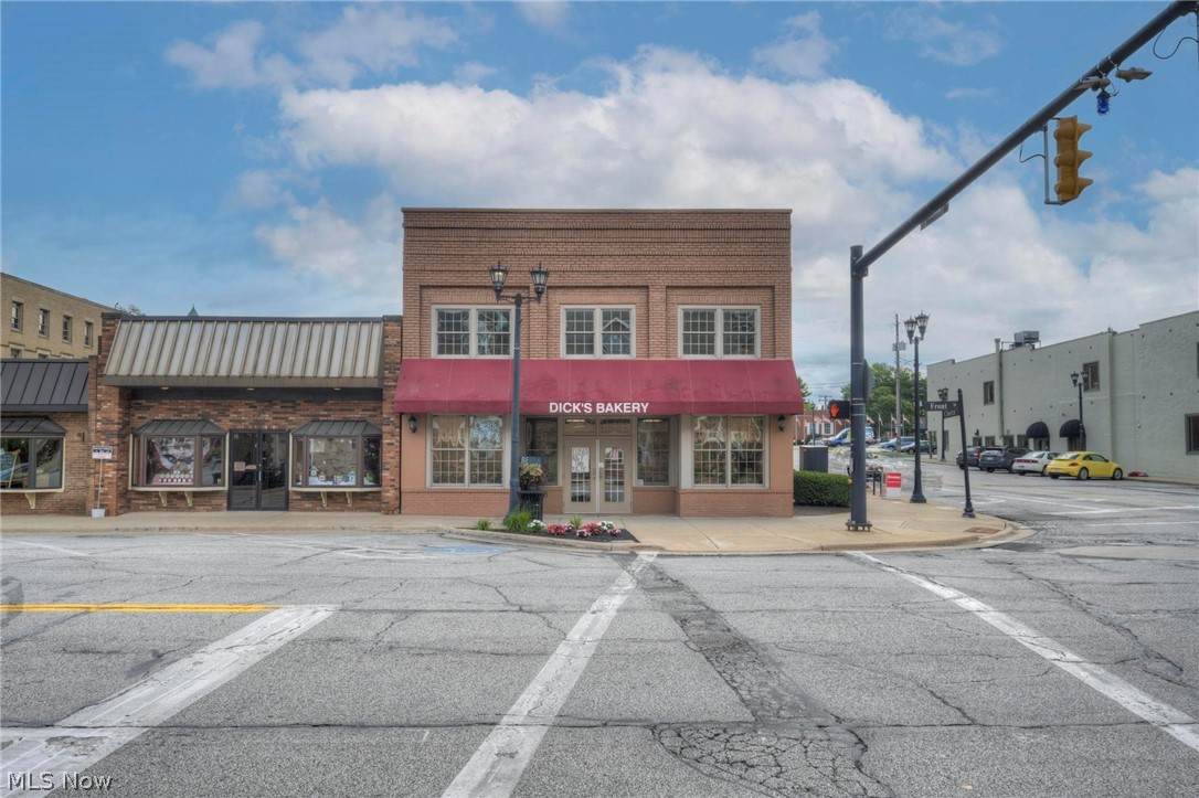 70 Front Street - Photo 1