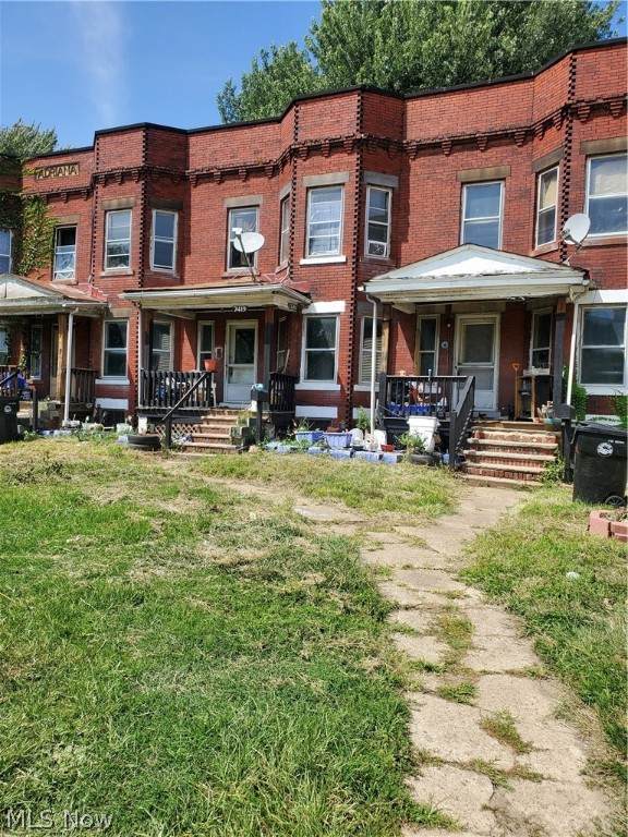 7413 Decker Avenue - Photo 1