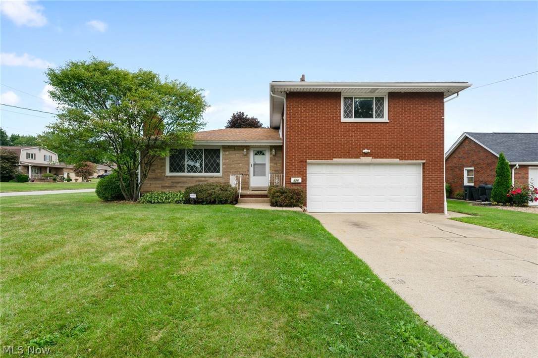 558 Edward Lane - Photo 1
