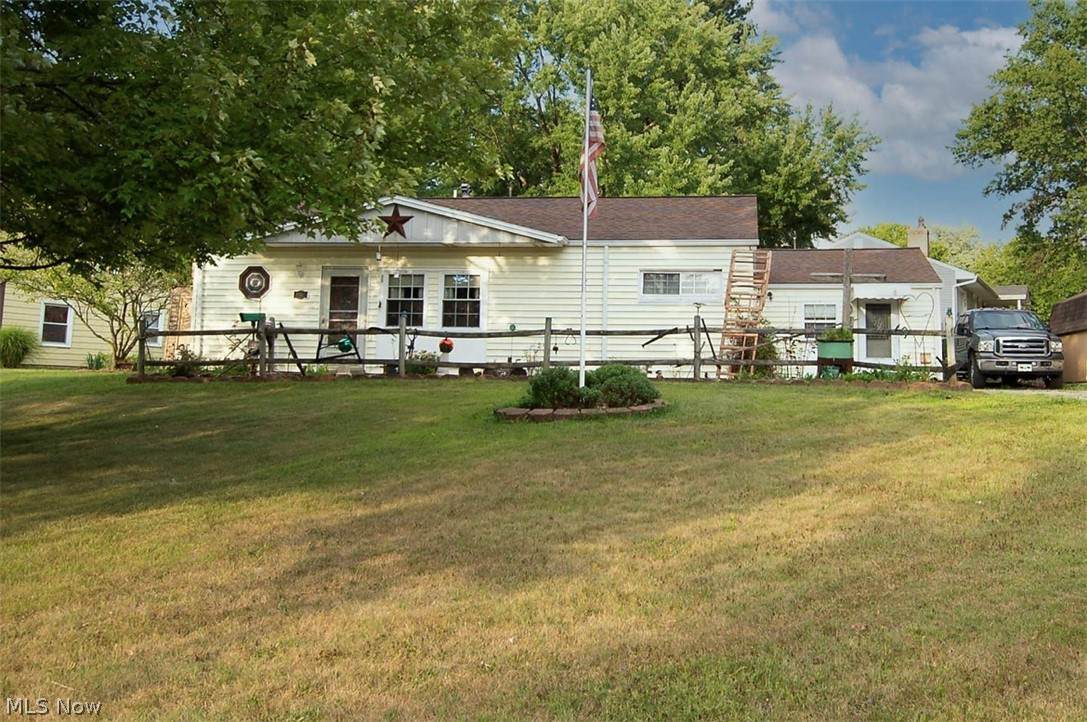 1509 Southeast Boulevard - Photo 1