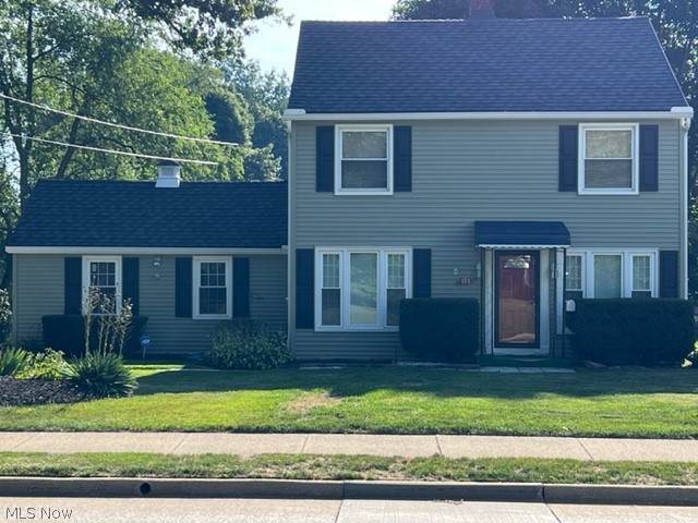 111 Hawkins Avenue - Photo 1