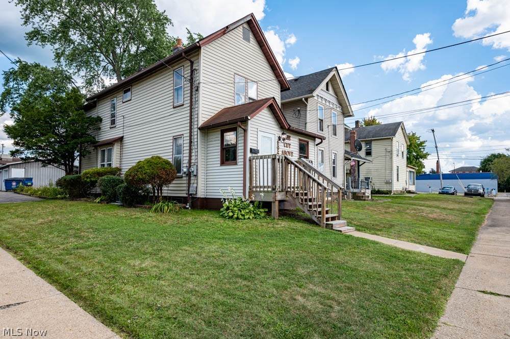196 Jennings Avenue - Photo 1