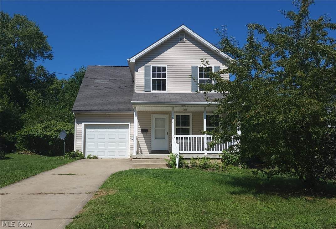 727 16th Street - Photo 1