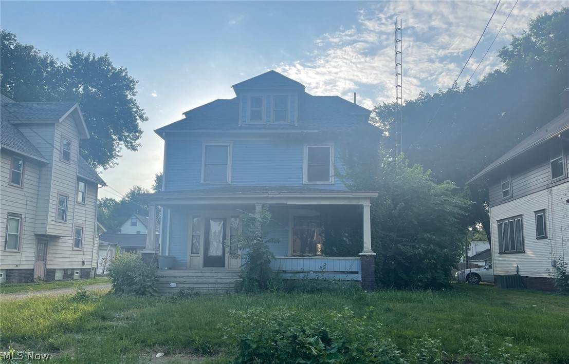 1320 Oxford Avenue - Photo 1