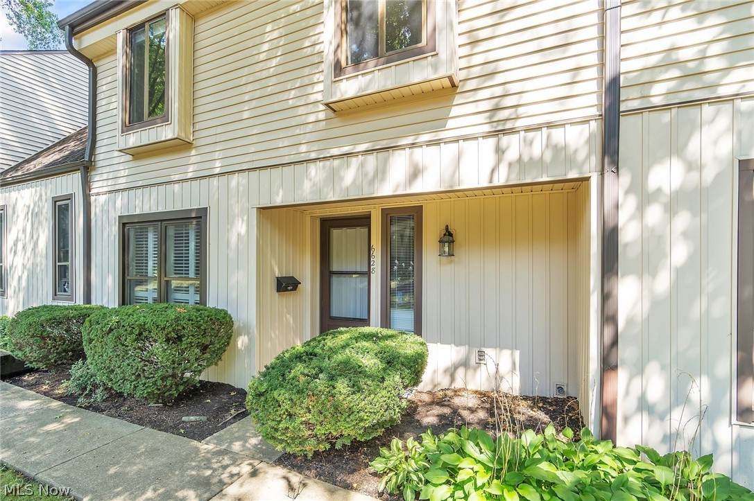 6628 Berkley Square - Photo 1