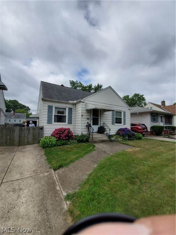 13601 Courtland Avenue - Photo 1
