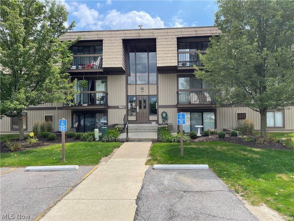 9610 Cove Drive - Photo 1