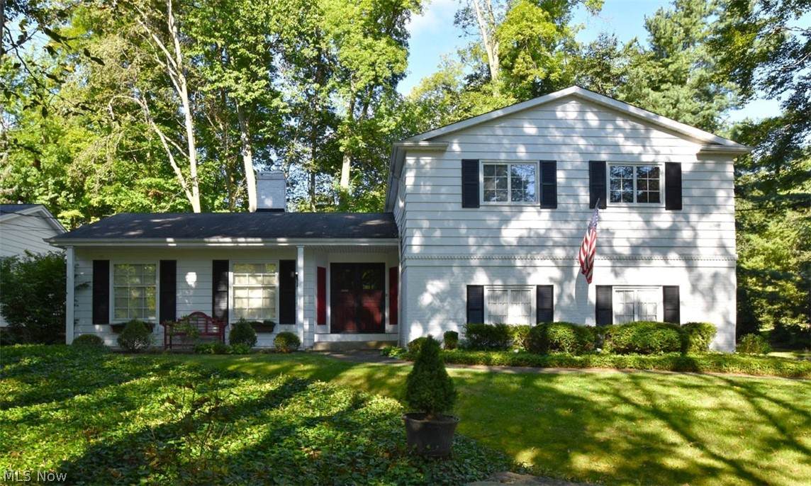 746 Oakwood Drive - Photo 1