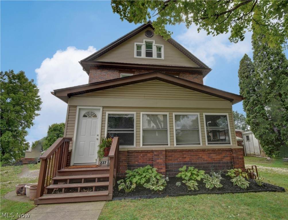 237 Broadway Street - Photo 1
