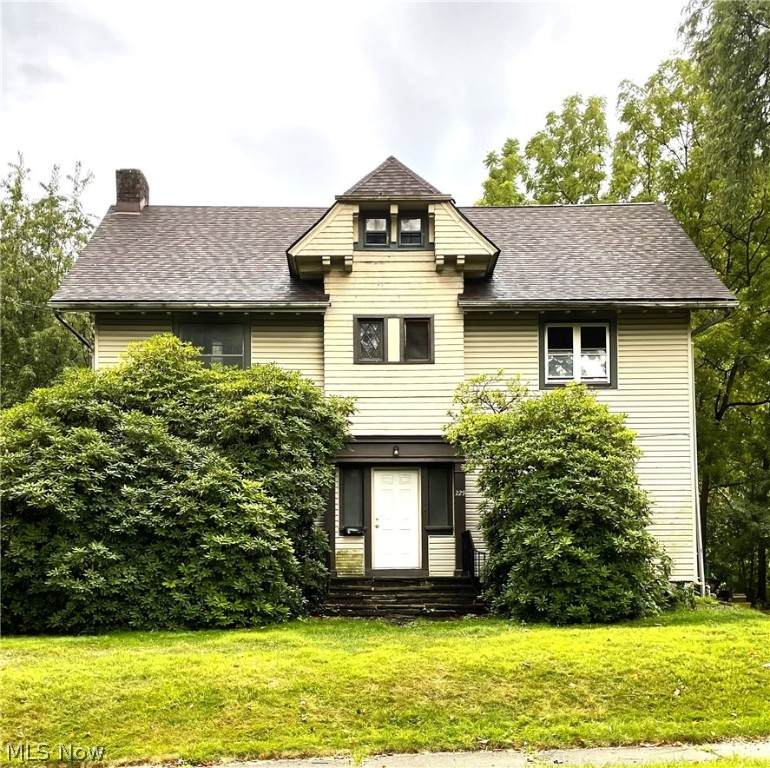 229 Heights Avenue - Photo 1