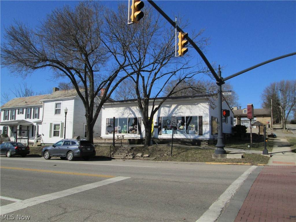42 Main Street - Photo 1