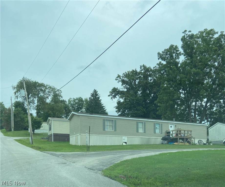 201 Pear Street - Photo 1