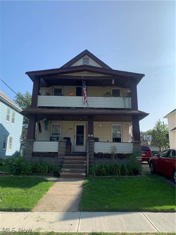 2215 Hood Avenue - Photo 1