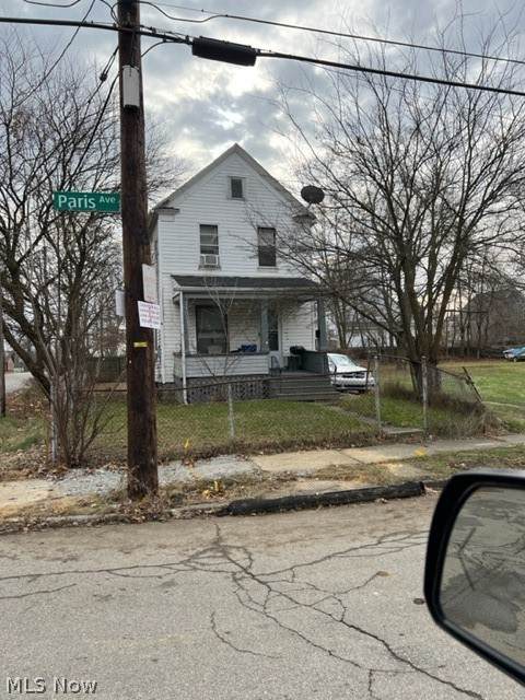 90 Paris Avenue - Photo 1