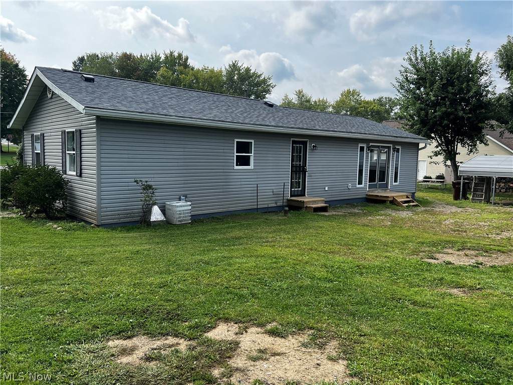 979 Buena Vista Drive - Photo 1