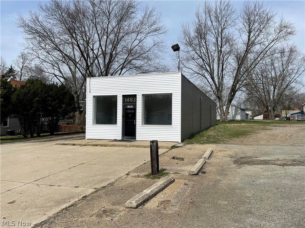 1483 Lake Road - Photo 1