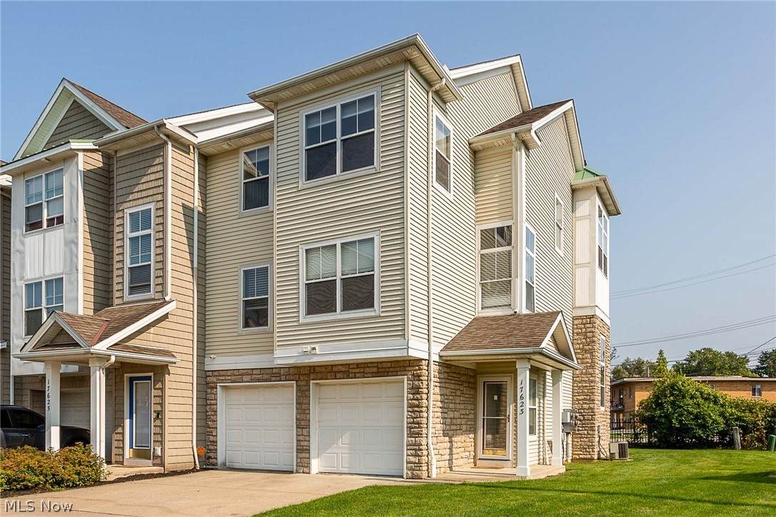 17623 Wildwood Lane - Photo 1